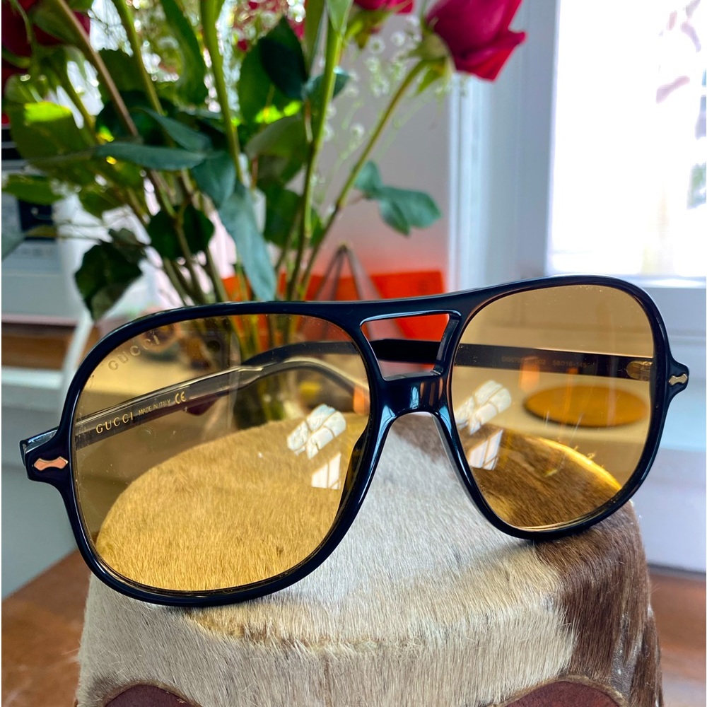 Gucci Aviators gently used. In good preloved condition. Love! Comes with case